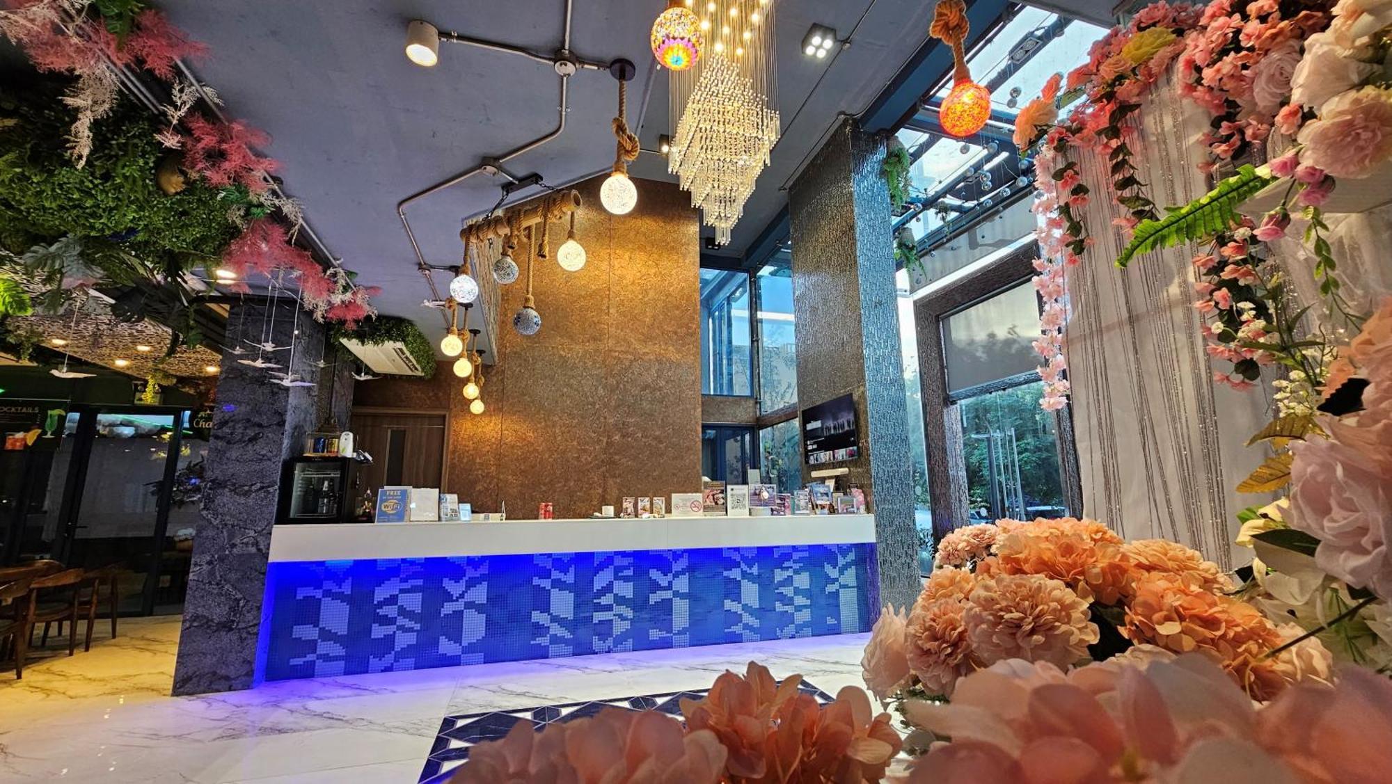 Bluetel Re'Sidence Bangkok Impact - 1 Time Drop-Off Service To Impact パックレット エクステリア 写真