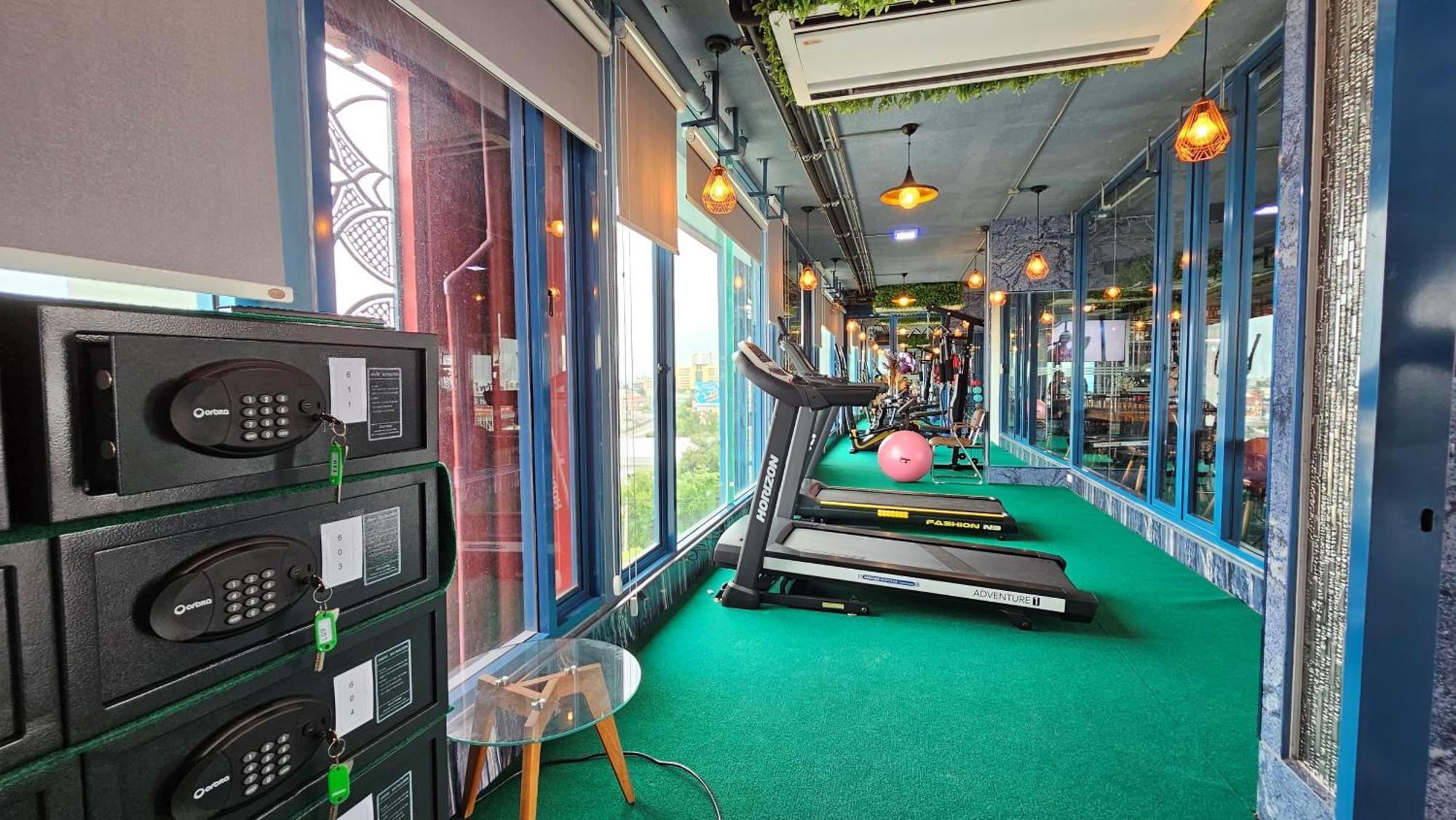 Bluetel Re'Sidence Bangkok Impact - 1 Time Drop-Off Service To Impact パックレット エクステリア 写真